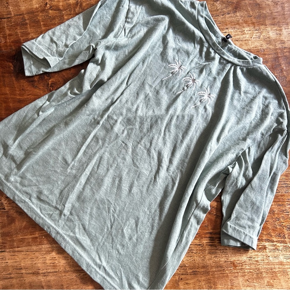 Embroidered palm tree tshirt